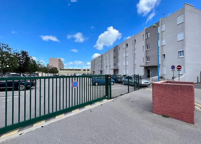 公寓 Cyprien, Superbe Calme Proche Du Port, Parking